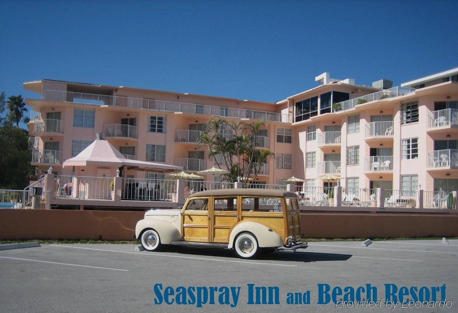 Seaspray Inn Beach Resort Palm Beach Shores Exterior photo