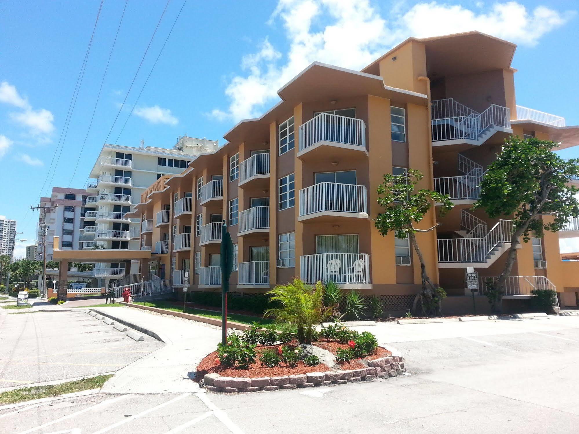Seaspray Inn Beach Resort Palm Beach Shores Exterior photo